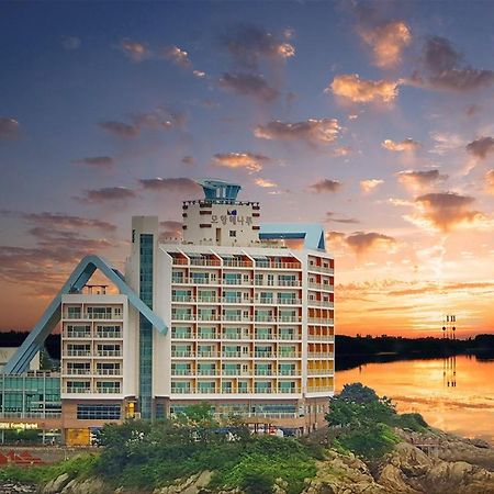 Mohang Haenaru Family Hotel 부안 외부 사진