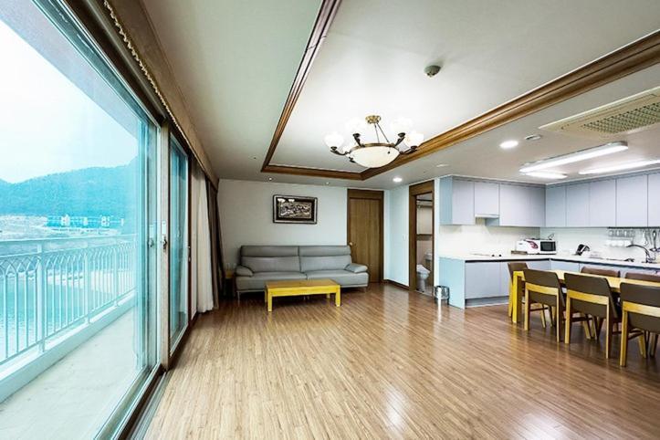 Mohang Haenaru Family Hotel 부안 객실 사진